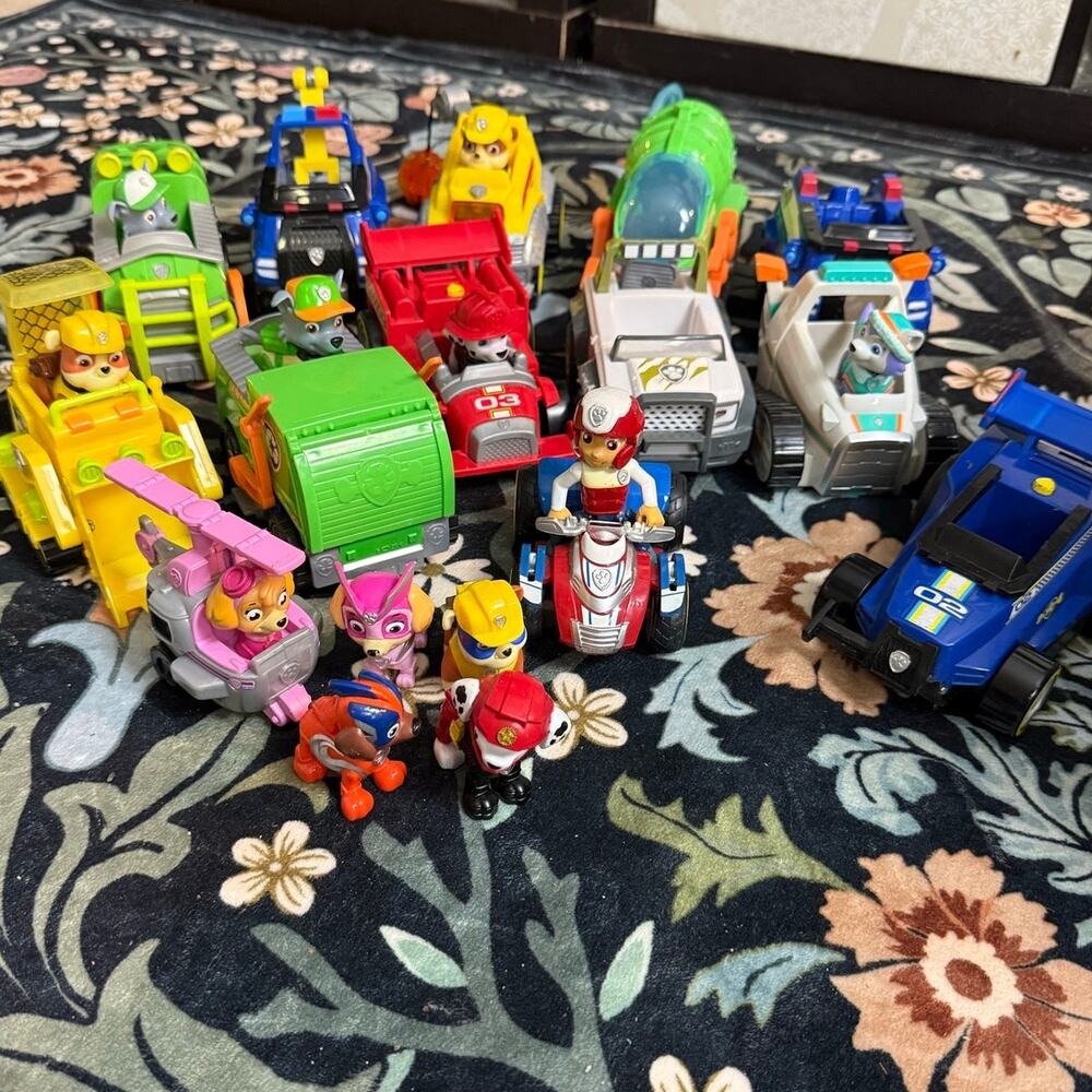 Paw Patrol Huge Lot Vehicles Figures Ryder ATV Rocky Skye Marhsall Everest